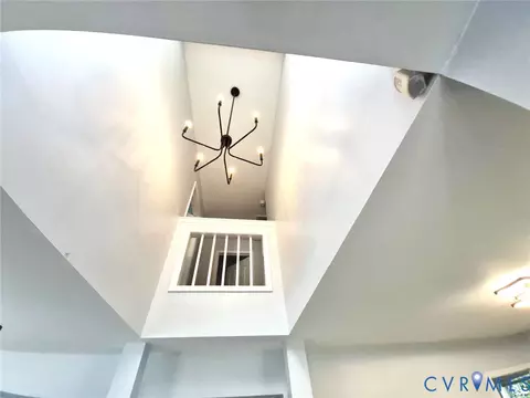Entry Way - 54 George Ct, Hampton, VA 23663 photo 5 of 5