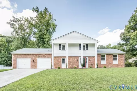 1300 Covington Rd, Colonial Heights, VA 23834