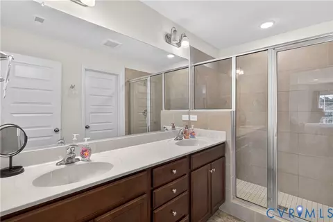 Bath - 12001 Rubystone Dr, Chester, VA 23831 photo 1 of 3