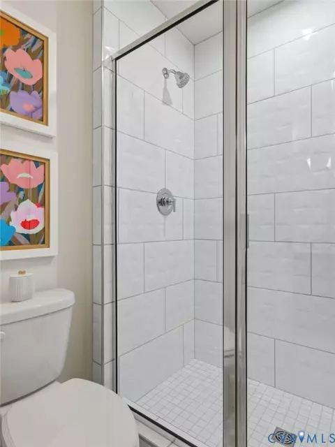 Bath - 17312 Elixir Ct, Moseley, VA 23120 photo 3 of 4
