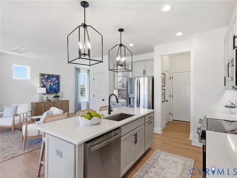 Kitchen - 17312 Elixir Ct, Moseley, VA 23120 photo 3 of 4