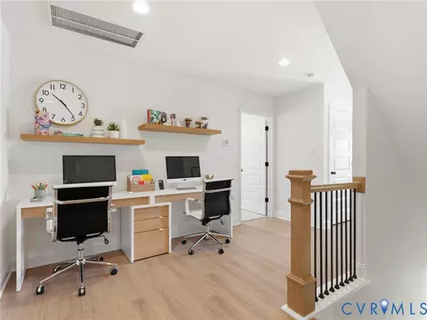 Entry Way - 17312 Elixir Ct, Moseley, VA 23120 photo 2 of 3