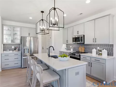Kitchen - 17312 Elixir Ct, Moseley, VA 23120 photo 4 of 4