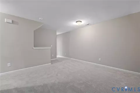 Living - 17318 Elixir Ct, Moseley, VA 23120 photo 3 of 4