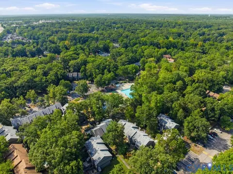 View/Area - 11733 N Briar Patch Dr, Midlothian, VA 23113 photo 2 of 7