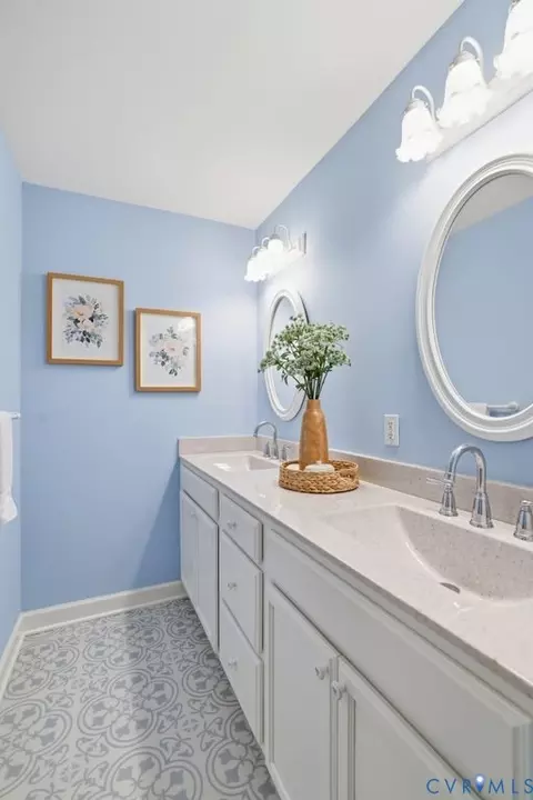 Bath - 11733 N Briar Patch Dr, Midlothian, VA 23113 photo 3 of 4