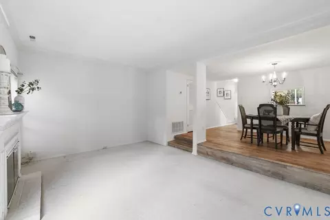 Living - 11733 N Briar Patch Dr, Midlothian, VA 23113 photo 2 of 4
