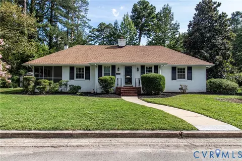 718 Brookside Ave, Petersburg, VA 23805