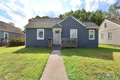 1112 Jett Ave, Colonial Heights, VA 23834