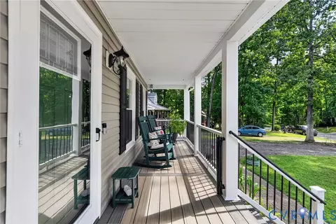 Exterior - 7248 Full Rack Dr, Midlothian, VA 23112 photo 3 of 10