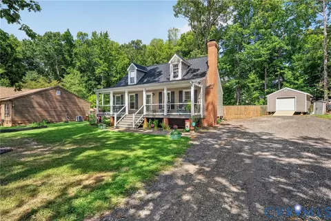 Exterior - 7248 Full Rack Dr, Midlothian, VA 23112 photo 2 of 10