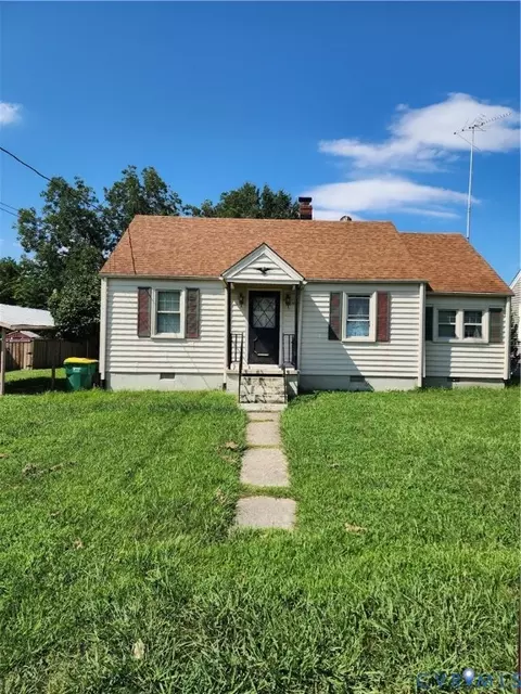 2605 Pickett St, Hopewell, VA 23860