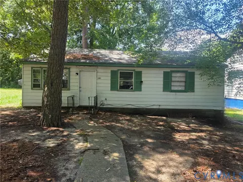 1308 Roanoke Ave, Hopewell, VA 23860