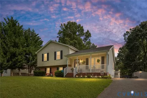 304 Bowen Dr, Fredericksburg, VA 22407
