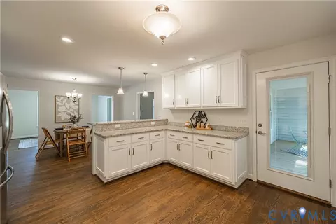 Kitchen - 6720 Claiborne Rd, Sutherland, VA 23885 photo 7 of 8