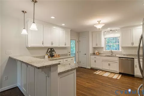 Kitchen - 6720 Claiborne Rd, Sutherland, VA 23885 photo 2 of 8