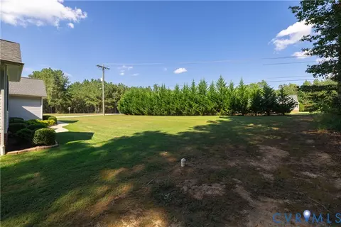 Exterior - 6720 Claiborne Rd, Sutherland, VA 23885 photo 4 of 6
