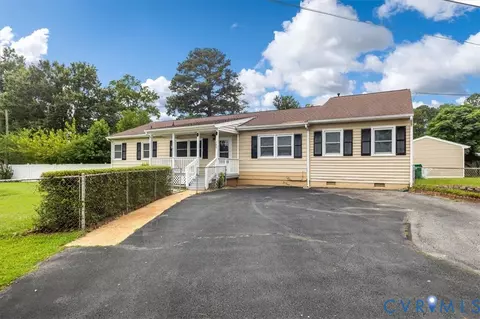 427 Deerfield Dr, Petersburg, VA 23805