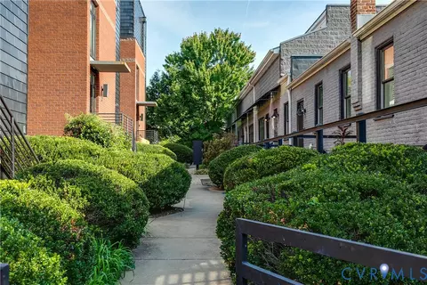 1714 W Cary St #1, Richmond, VA 23220