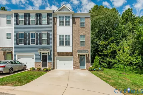 11200 Magill Terrace Dr, Chester, VA 23831