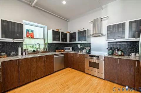 Kitchen - 1205 E Main St #4FE, Richmond, VA 23219 photo 4 of 9