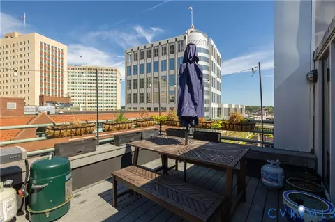 Exterior - 1205 E Main St #4FE, Richmond, VA 23219 photo 2 of 3