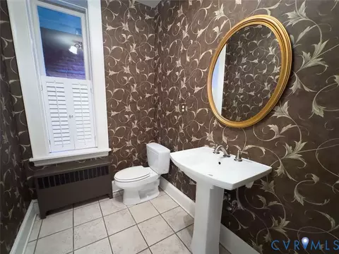 Bath - 1403 Grove Ave, Richmond, VA 23220 photo 1 of 5