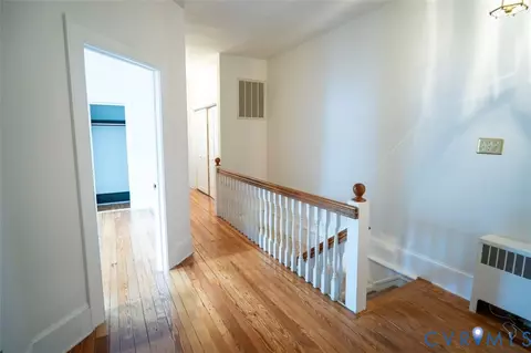 Entry Way - 1403 Grove Ave, Richmond, VA 23220 photo 4 of 5