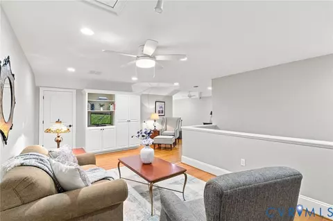 Living - 33229 Mt Gideon Rd, Hanover, VA 23069 photo 7 of 8
