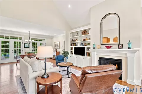 Living - 33229 Mt Gideon Rd, Hanover, VA 23069 photo 2 of 8