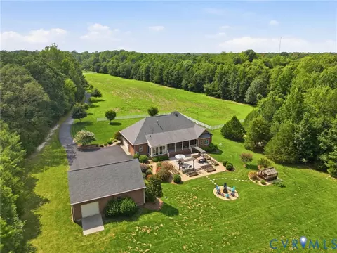 View/Area - 33229 Mt Gideon Rd, Hanover, VA 23069 photo 1 of 2