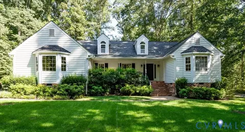 4942 Rail Dr, Sandston, VA 23150