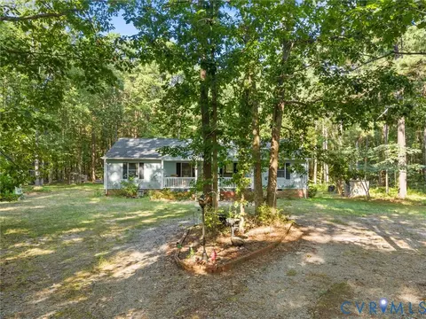 Exterior - 15971 Branchs Rd, Dewitt, VA 23840 photo 14 of 15