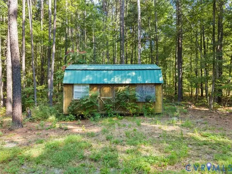 Exterior - 15971 Branchs Rd, Dewitt, VA 23840 photo 4 of 15