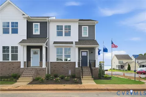 2338 Somerset Way, Hayes, VA 23072