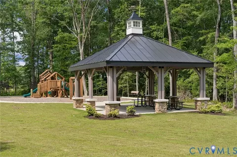 View/Area - 18112 Copper Fox Loop, Moseley, VA 23120 photo 1 of 5