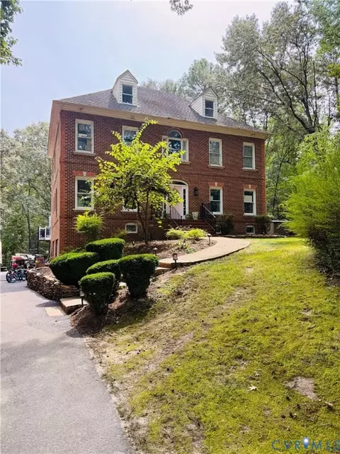 9521 Hartford Oaks Dr, Mechanicsville, VA 23116