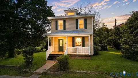 303 Cameron Ave, Colonial Heights, VA 23834
