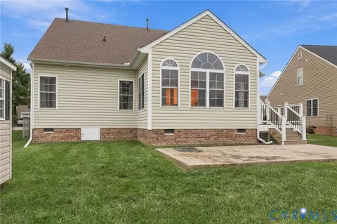 Exterior - 9619 Redwick Dr, Midlothian, VA 23112 photo 6 of 7
