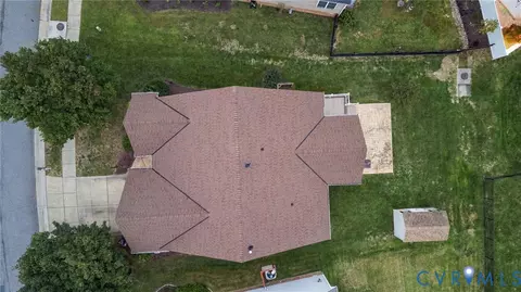 View/Area - 9619 Redwick Dr, Midlothian, VA 23112 photo 2 of 5