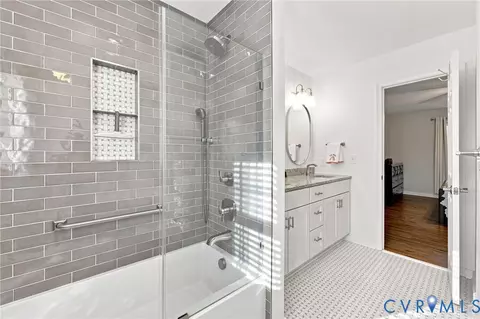 Bath - 8398 Rowanty Rd, Carson, VA 23830 photo 3 of 4