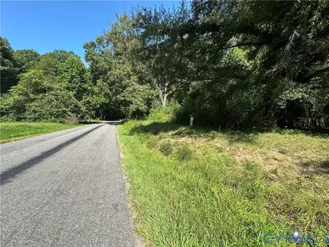 1126 Jackson Rd, Bumpass, VA 23024 photo 2