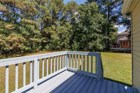 Exterior - 20520 Cox Rd, Sutherland, VA 23885 photo 5 of 6