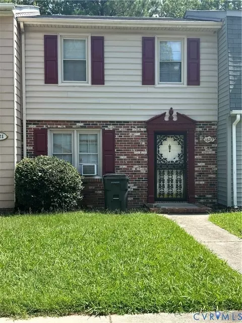 1623 Autumn Dr, Hopewell, VA 23860