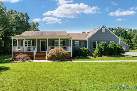 13691 Smacks Dr, Amelia Court House, VA 23002