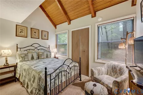 Bedroom - 388 Spitz Ln #B, Basye, VA 22810 photo 2 of 5