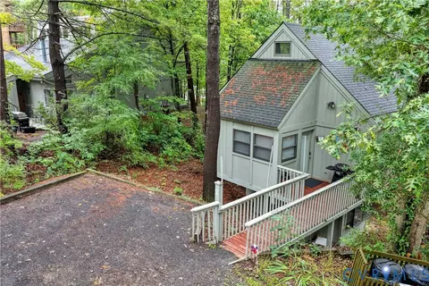 Exterior - 388 Spitz Ln #B, Basye, VA 22810 photo 6 of 7