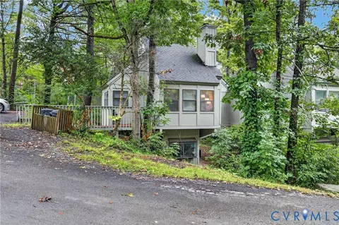 Exterior - 388 Spitz Ln #B, Basye, VA 22810 photo 4 of 7
