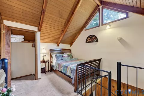 Bedroom - 388 Spitz Ln #B, Basye, VA 22810 photo 5 of 5