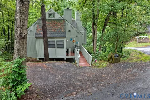 Exterior - 388 Spitz Ln #B, Basye, VA 22810 photo 7 of 7